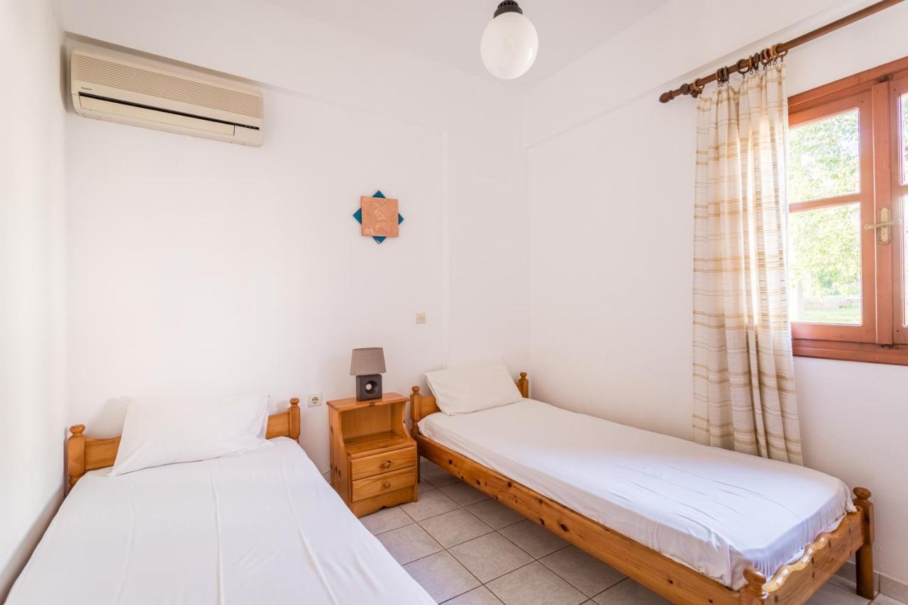 Penelope Apartments Stoupa Exterior photo